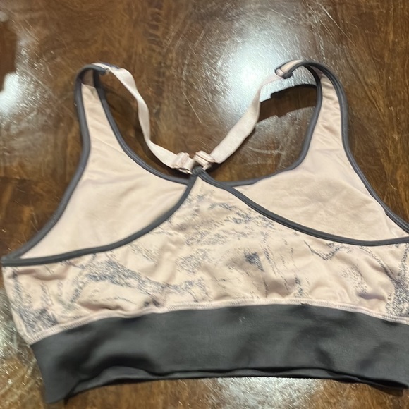 Fablectics sports bra-large-excellent condition - Picture 2 of 3